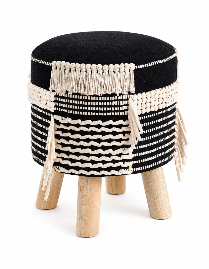 Modern Macrame: Reviving Bohemian Accents in Interiors